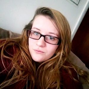 Meet your Posher, Lexie